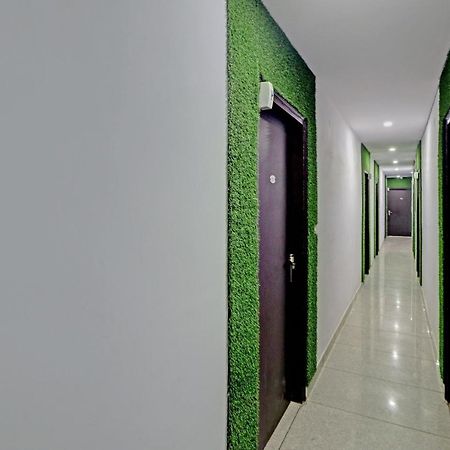 Oyo 81168 Collection O Dwarka Mor Nueva Delhi Exterior foto