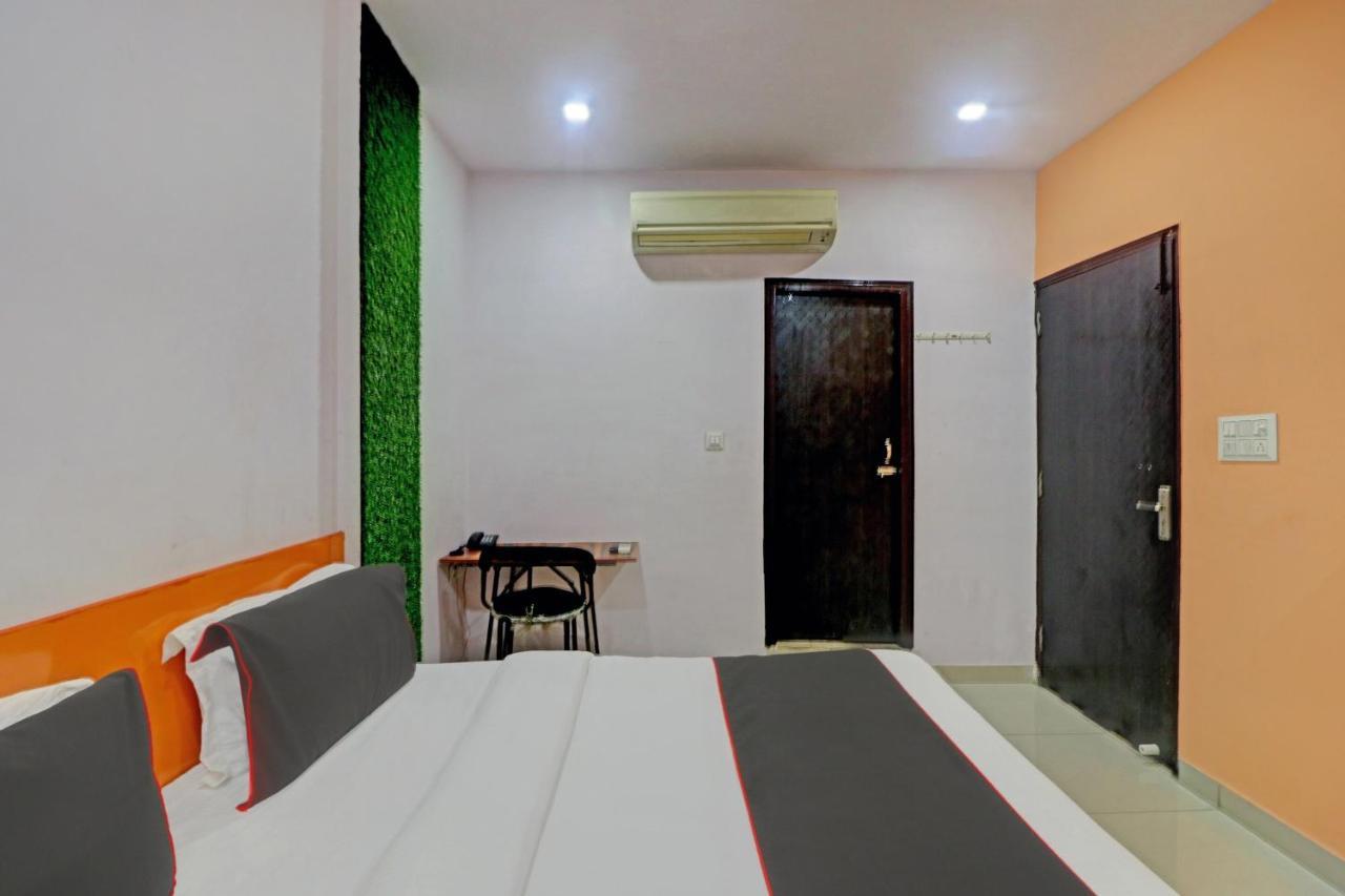 Oyo 81168 Collection O Dwarka Mor Nueva Delhi Exterior foto