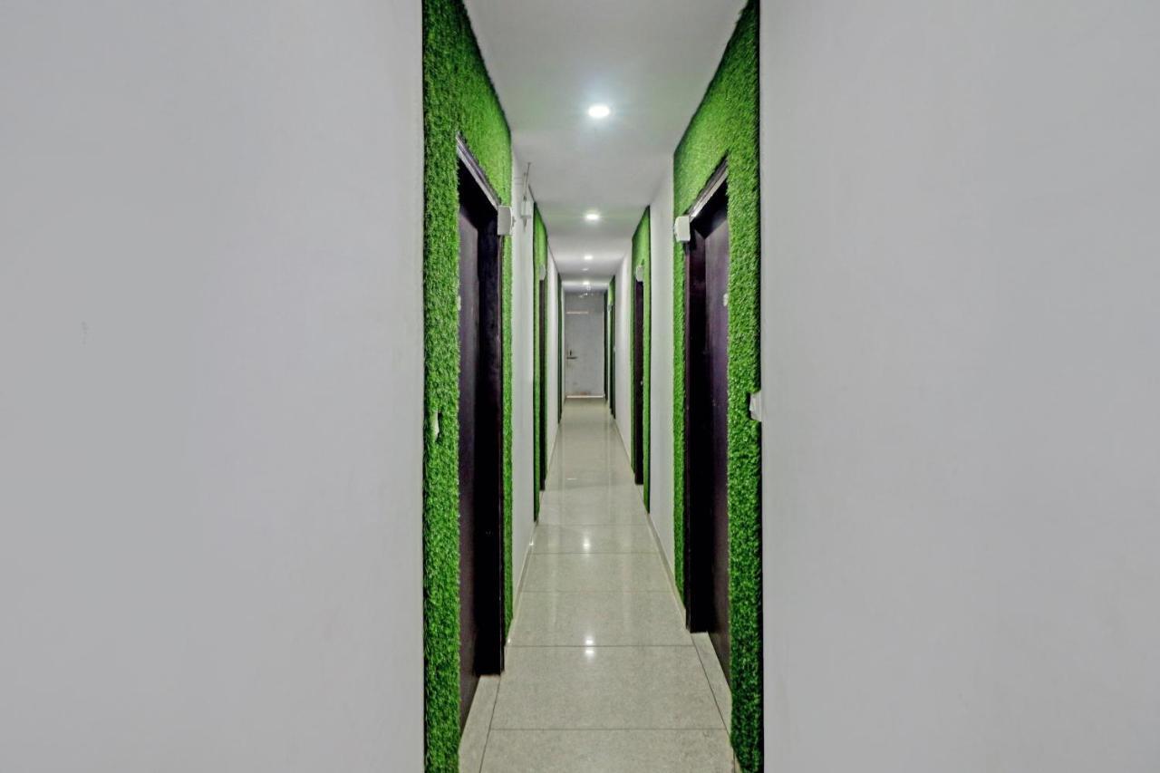 Oyo 81168 Collection O Dwarka Mor Nueva Delhi Exterior foto
