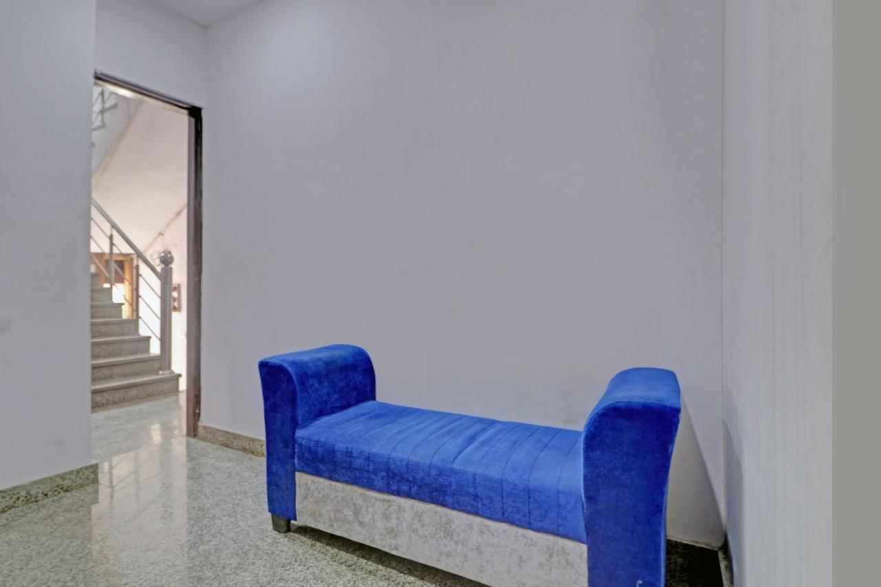 Oyo 81168 Collection O Dwarka Mor Nueva Delhi Exterior foto