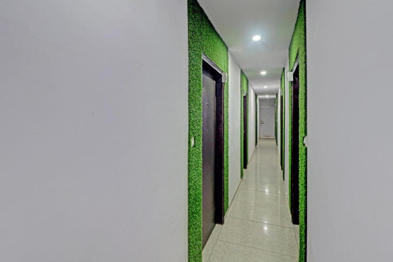 Oyo 81168 Collection O Dwarka Mor Nueva Delhi Exterior foto