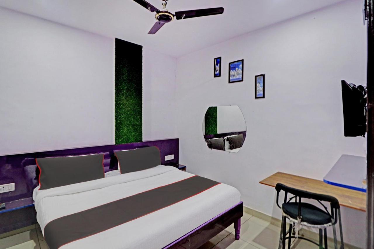 Oyo 81168 Collection O Dwarka Mor Nueva Delhi Exterior foto