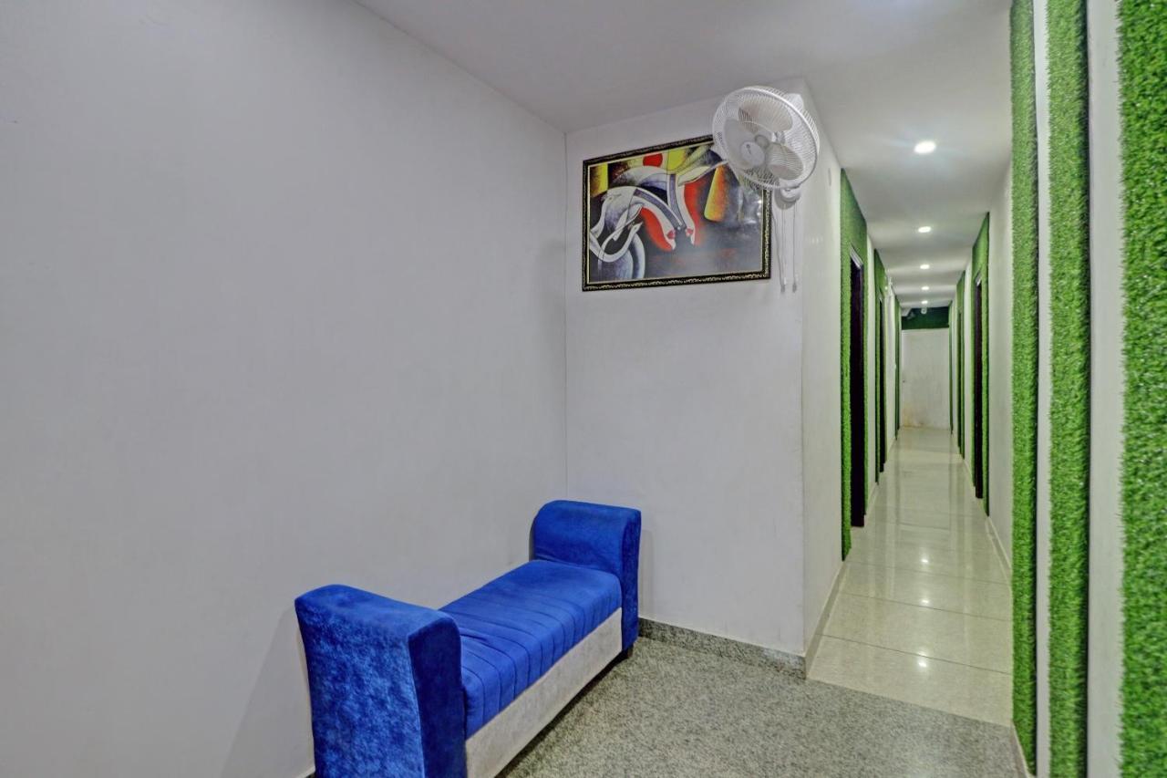 Oyo 81168 Collection O Dwarka Mor Nueva Delhi Exterior foto